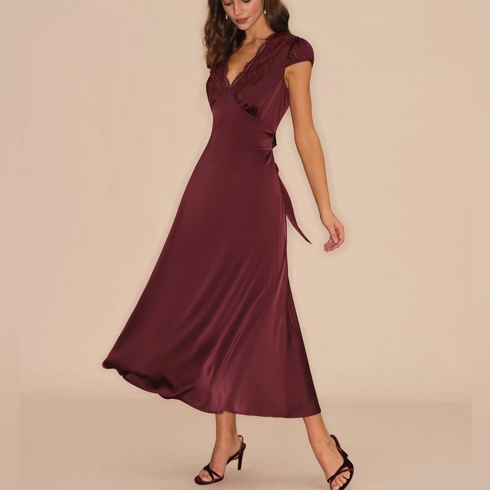 Rihoas Wine Red V Neck Lace Maxi Dress - Picture 5 of 8